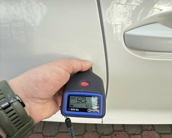 Белый Сеат Леон, объемом двигателя 1.97 л и пробегом 134 тыс. км за 23700 $, фото 139 на Automoto.ua