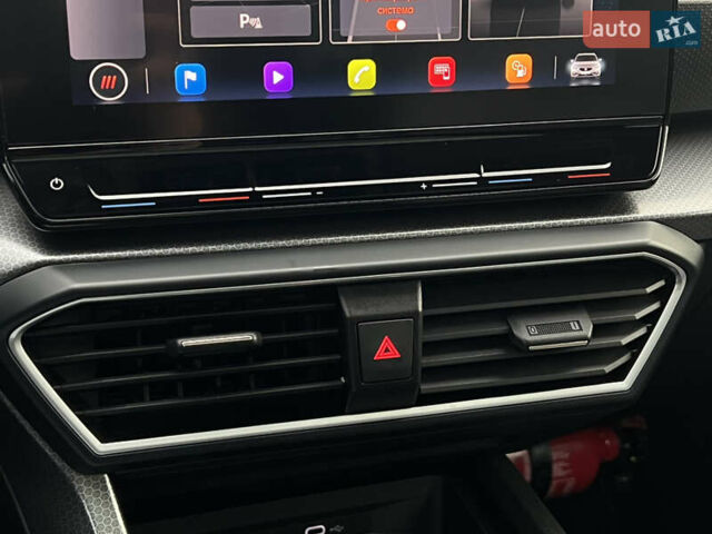 Білий Сеат Leon, об'ємом двигуна 2 л та пробігом 196 тис. км за 19903 $, фото 60 на Automoto.ua