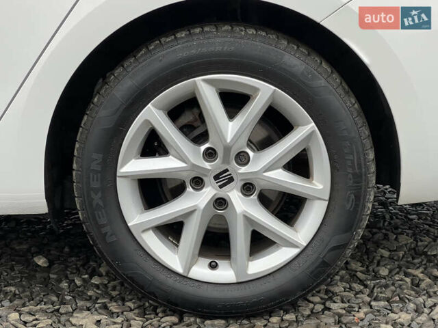 Білий Сеат Leon, об'ємом двигуна 2 л та пробігом 196 тис. км за 19222 $, фото 21 на Automoto.ua