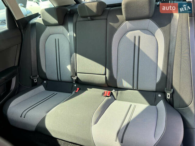 Білий Сеат Leon, об'ємом двигуна 2 л та пробігом 196 тис. км за 20559 $, фото 32 на Automoto.ua