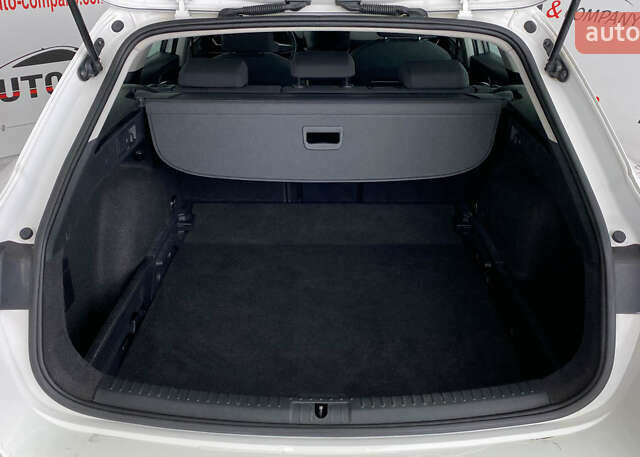 Білий Сеат Leon, об'ємом двигуна 1.97 л та пробігом 194 тис. км за 19750 $, фото 4 на Automoto.ua