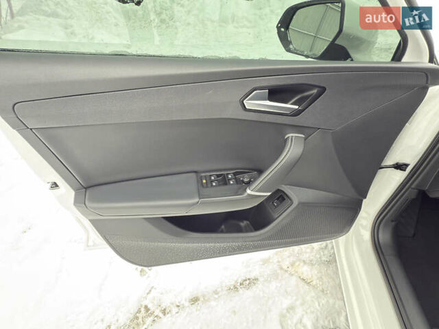 Белый Сеат Леон, объемом двигателя 1.97 л и пробегом 134 тыс. км за 23500 $, фото 24 на Automoto.ua