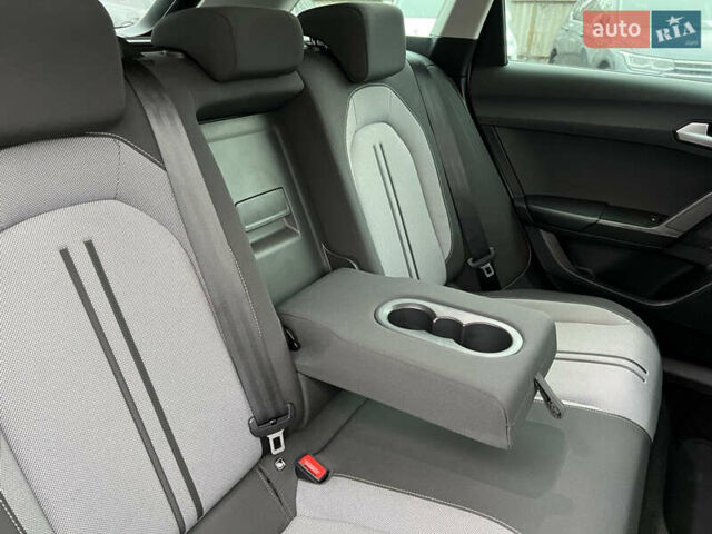 Білий Сеат Leon, об'ємом двигуна 2 л та пробігом 196 тис. км за 19222 $, фото 45 на Automoto.ua