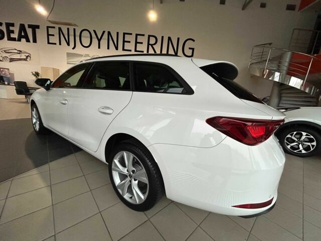 Белый Сеат Леон, объемом двигателя 1.5 л и пробегом 1 тыс. км за 28783 $, фото 3 на Automoto.ua