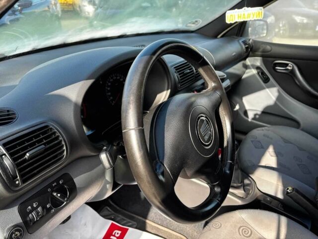 Черный Сеат Леон, объемом двигателя 1.8 л и пробегом 270 тыс. км за 3140 $, фото 20 на Automoto.ua