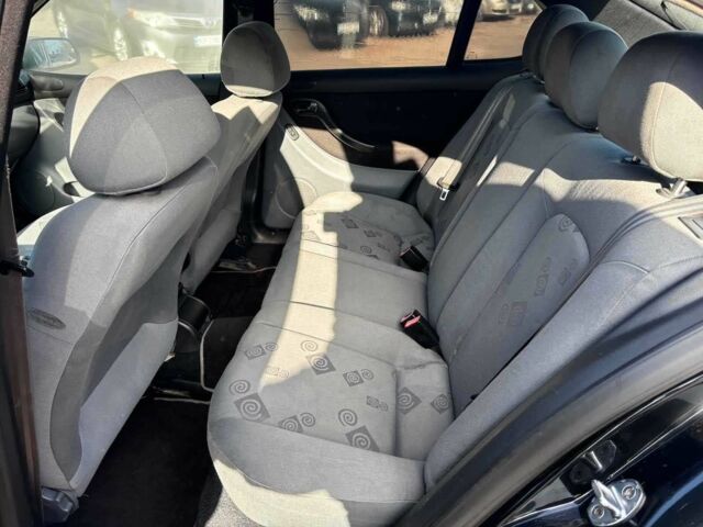 Черный Сеат Леон, объемом двигателя 1.8 л и пробегом 270 тыс. км за 3140 $, фото 13 на Automoto.ua