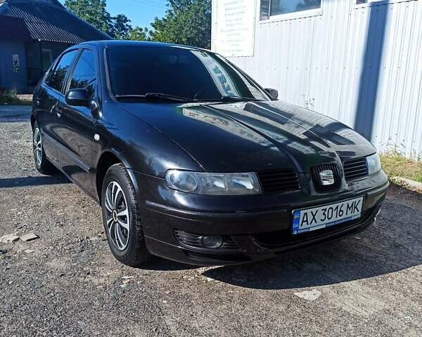 Черный Сеат Леон, объемом двигателя 1.6 л и пробегом 400 тыс. км за 3700 $, фото 5 на Automoto.ua