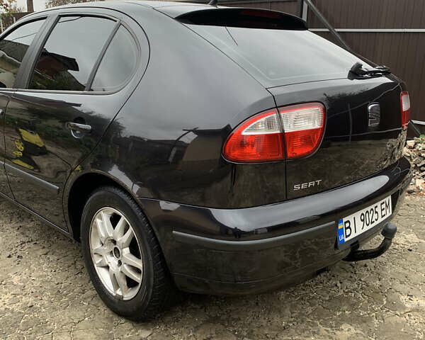 Чорний Сеат Leon, об'ємом двигуна 1.6 л та пробігом 200 тис. км за 3900 $, фото 6 на Automoto.ua
