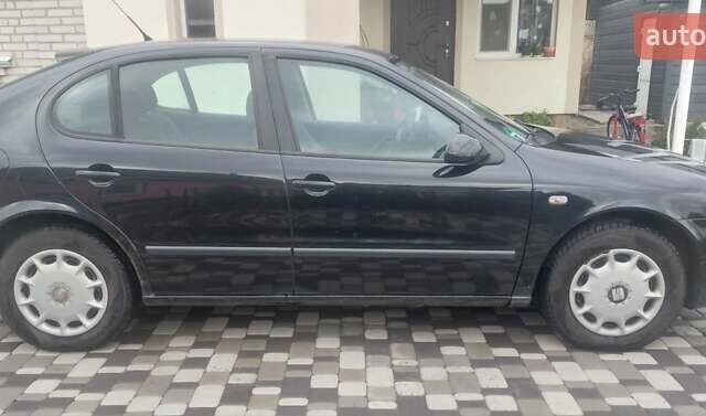 Чорний Сеат Leon, об'ємом двигуна 1.6 л та пробігом 216 тис. км за 4100 $, фото 4 на Automoto.ua
