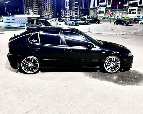 Черный Сеат Леон, объемом двигателя 1.76 л и пробегом 187 тыс. км за 6800 $, фото 13 на Automoto.ua