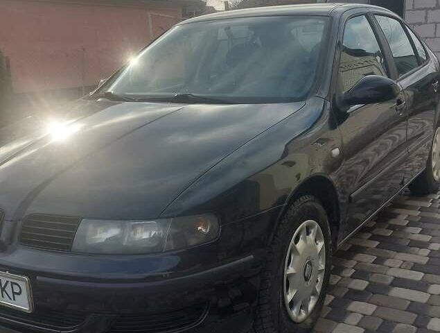 Чорний Сеат Leon, об'ємом двигуна 1.6 л та пробігом 216 тис. км за 4100 $, фото 12 на Automoto.ua