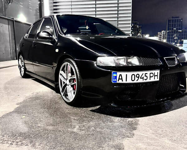 Черный Сеат Леон, объемом двигателя 1.76 л и пробегом 187 тыс. км за 6800 $, фото 3 на Automoto.ua