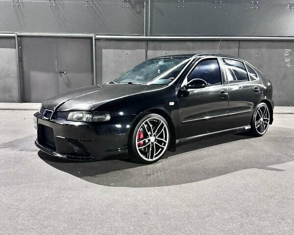 Черный Сеат Леон, объемом двигателя 1.76 л и пробегом 187 тыс. км за 6800 $, фото 14 на Automoto.ua