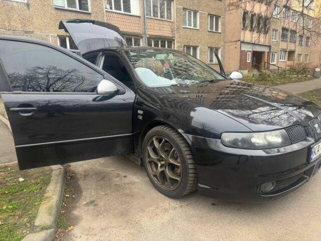 Чорний Сеат Leon, об'ємом двигуна 1.8 л та пробігом 400 тис. км за 5000 $, фото 5 на Automoto.ua