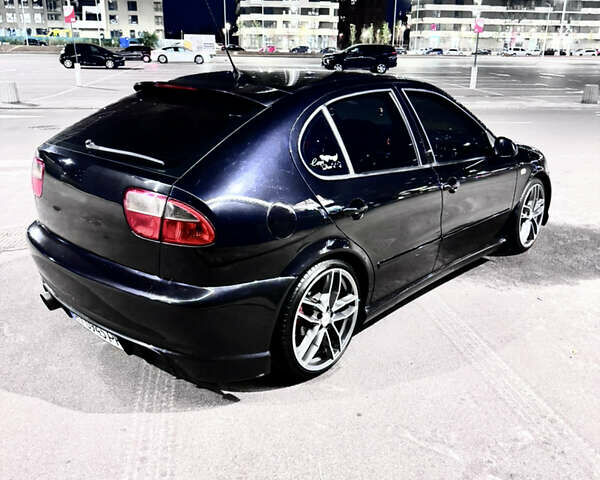 Черный Сеат Леон, объемом двигателя 1.76 л и пробегом 187 тыс. км за 6800 $, фото 11 на Automoto.ua