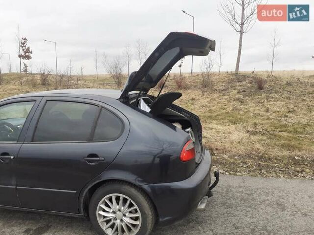 Черный Сеат Леон, объемом двигателя 1.9 л и пробегом 300 тыс. км за 3800 $, фото 12 на Automoto.ua