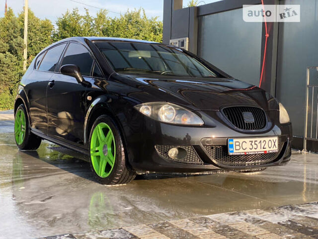 Чорний Сеат Leon, об'ємом двигуна 2 л та пробігом 211 тис. км за 5900 $, фото 1 на Automoto.ua