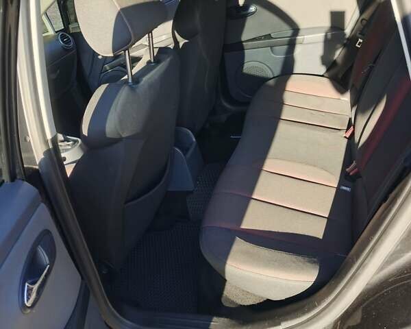 Чорний Сеат Leon, об'ємом двигуна 1.97 л та пробігом 257 тис. км за 7499 $, фото 7 на Automoto.ua