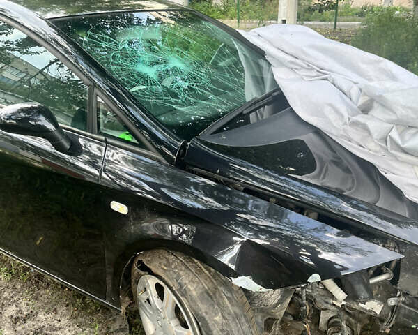 Чорний Сеат Leon, об'ємом двигуна 1.6 л та пробігом 275 тис. км за 2000 $, фото 2 на Automoto.ua