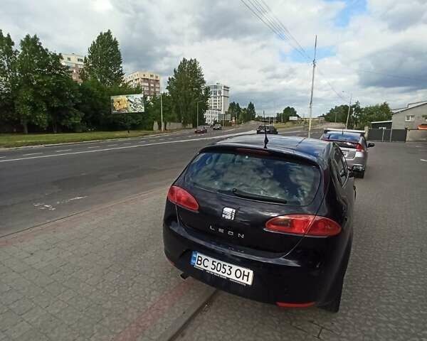 Черный Сеат Леон, объемом двигателя 1.6 л и пробегом 181 тыс. км за 5500 $, фото 3 на Automoto.ua