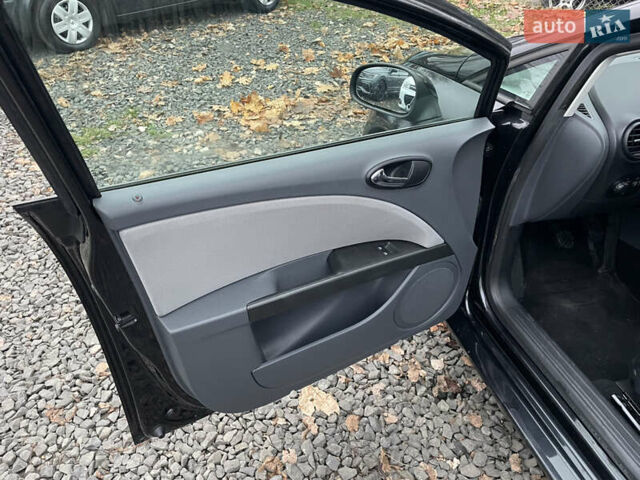 Черный Сеат Леон, объемом двигателя 1.6 л и пробегом 185 тыс. км за 5200 $, фото 15 на Automoto.ua