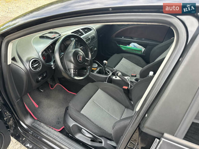 Чорний Сеат Leon, об'ємом двигуна 1.6 л та пробігом 4 тис. км за 3600 $, фото 2 на Automoto.ua