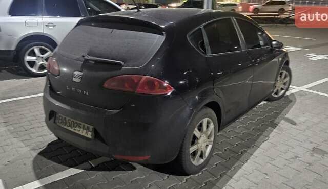 Черный Сеат Леон, объемом двигателя 1.97 л и пробегом 211 тыс. км за 4999 $, фото 3 на Automoto.ua