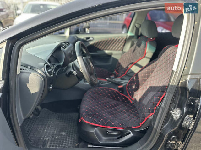 Черный Сеат Леон, объемом двигателя 2 л и пробегом 263 тыс. км за 3499 $, фото 13 на Automoto.ua