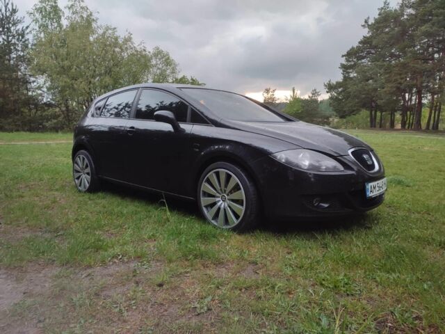 Черный Сеат Леон, объемом двигателя 2 л и пробегом 266 тыс. км за 6500 $, фото 3 на Automoto.ua