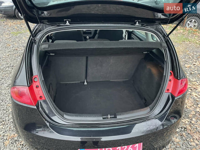 Черный Сеат Леон, объемом двигателя 1.6 л и пробегом 185 тыс. км за 5200 $, фото 12 на Automoto.ua