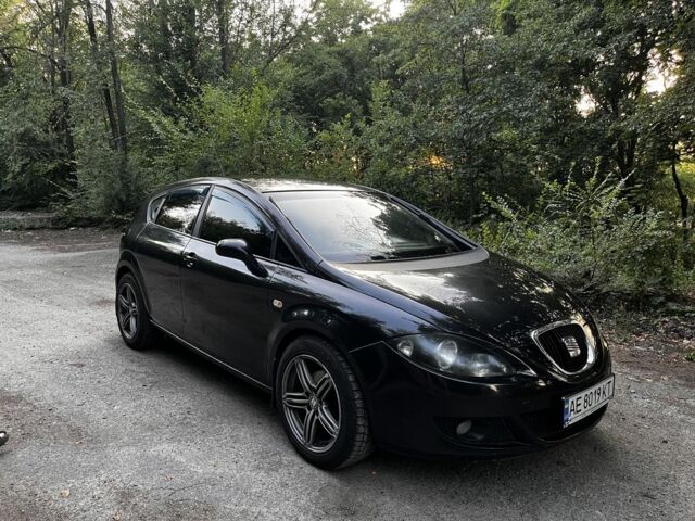 Черный Сеат Леон, объемом двигателя 2 л и пробегом 293 тыс. км за 5200 $, фото 1 на Automoto.ua