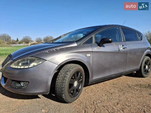 Чорний Сеат Leon, об'ємом двигуна 1.6 л та пробігом 252 тис. км за 4500 $, фото 7 на Automoto.ua