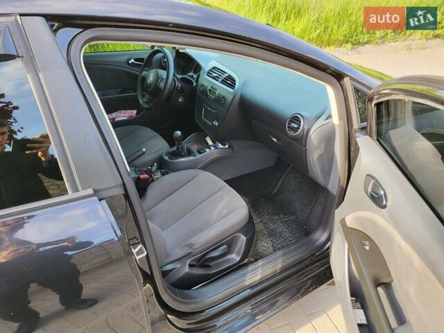 Чорний Сеат Leon, об'ємом двигуна 1.98 л та пробігом 197 тис. км за 5199 $, фото 10 на Automoto.ua