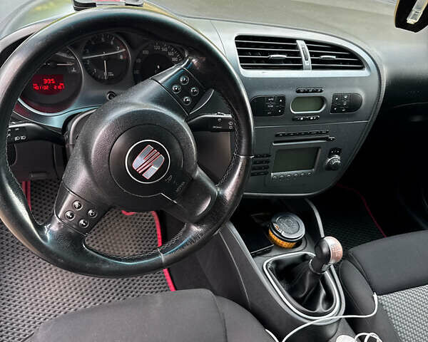 Чорний Сеат Leon, об'ємом двигуна 1.6 л та пробігом 4 тис. км за 3600 $, фото 1 на Automoto.ua