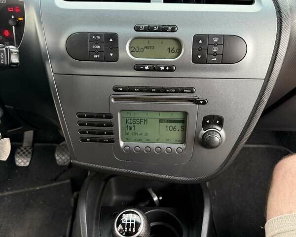 Чорний Сеат Leon, об'ємом двигуна 1.98 л та пробігом 204 тис. км за 4500 $, фото 22 на Automoto.ua
