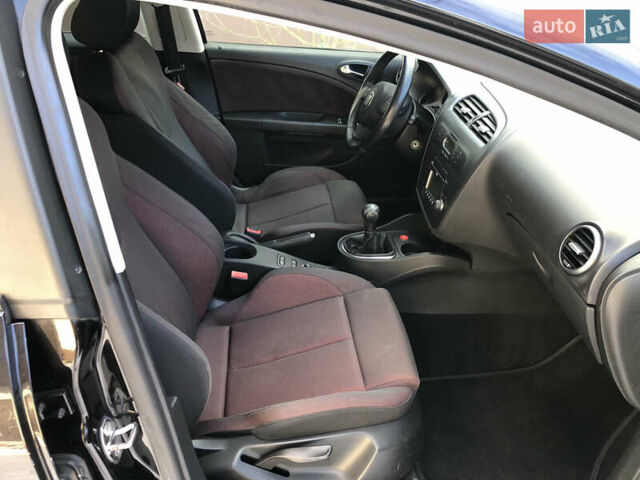 Черный Сеат Леон, объемом двигателя 1.6 л и пробегом 197 тыс. км за 5200 $, фото 40 на Automoto.ua