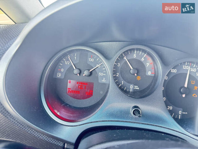 Чорний Сеат Leon, об'ємом двигуна 1.6 л та пробігом 4 тис. км за 3600 $, фото 7 на Automoto.ua