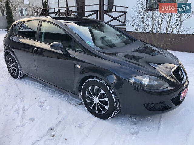 Черный Сеат Леон, объемом двигателя 1.6 л и пробегом 197 тыс. км за 5200 $, фото 5 на Automoto.ua