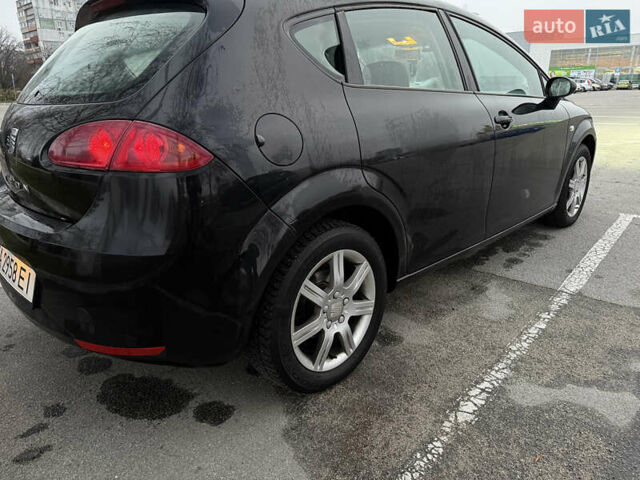 Черный Сеат Леон, объемом двигателя 1.6 л и пробегом 289 тыс. км за 5500 $, фото 6 на Automoto.ua