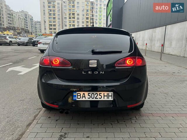 Черный Сеат Леон, объемом двигателя 2 л и пробегом 212 тыс. км за 4600 $, фото 3 на Automoto.ua