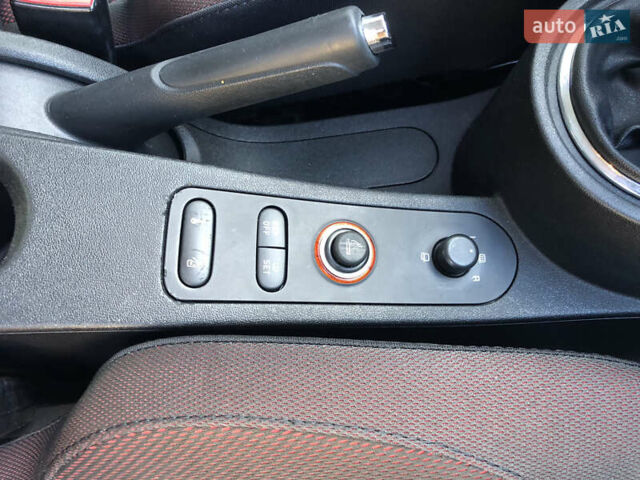 Черный Сеат Леон, объемом двигателя 1.6 л и пробегом 197 тыс. км за 5200 $, фото 51 на Automoto.ua