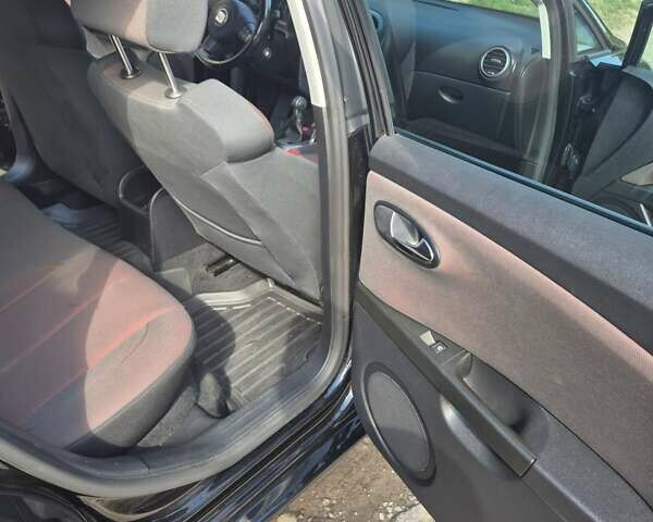 Сеат Леон 2007 в Харькове на Automoto.ua Черный Сеат Леон, объемом двигателя 1.6 л и пробегом 219 тыс. км за 5700 $, фото 18 на Automoto.ua