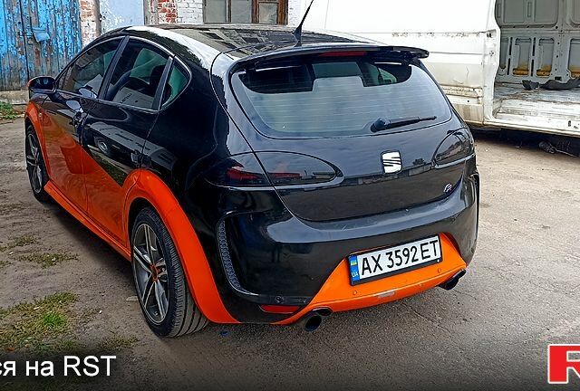 Черный Сеат Леон, объемом двигателя 2 л и пробегом 196 тыс. км за 5700 $, фото 3 на Automoto.ua