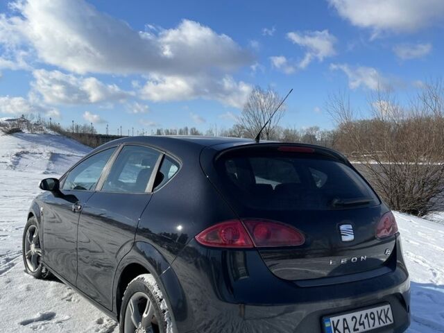 Черный Сеат Леон, объемом двигателя 2 л и пробегом 167 тыс. км за 5500 $, фото 5 на Automoto.ua
