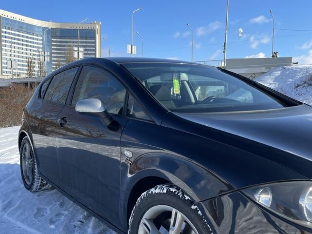 Черный Сеат Леон, объемом двигателя 2 л и пробегом 167 тыс. км за 5500 $, фото 2 на Automoto.ua