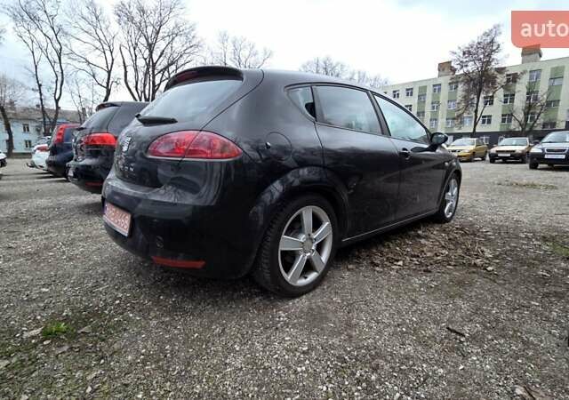 Черный Сеат Леон, объемом двигателя 1.6 л и пробегом 246 тыс. км за 5800 $, фото 5 на Automoto.ua