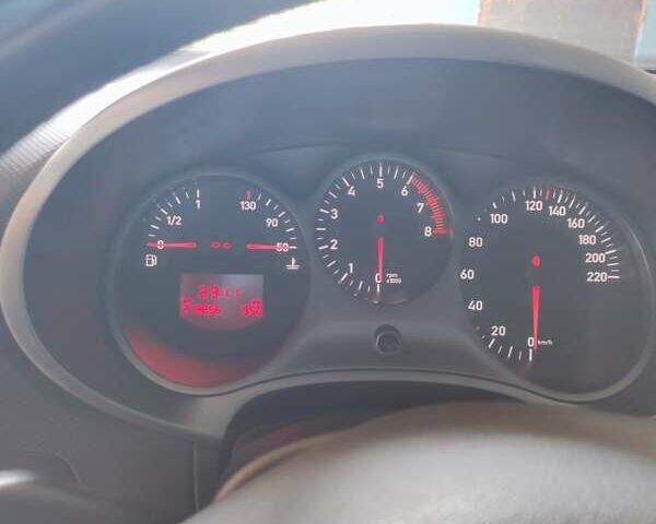 Чорний Сеат Leon, об'ємом двигуна 1.6 л та пробігом 219 тис. км за 5900 $, фото 1 на Automoto.ua