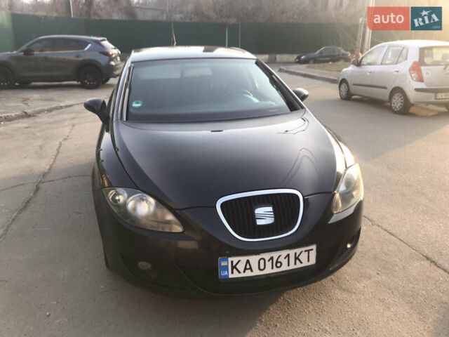 Черный Сеат Леон, объемом двигателя 1.6 л и пробегом 249 тыс. км за 5700 $, фото 7 на Automoto.ua