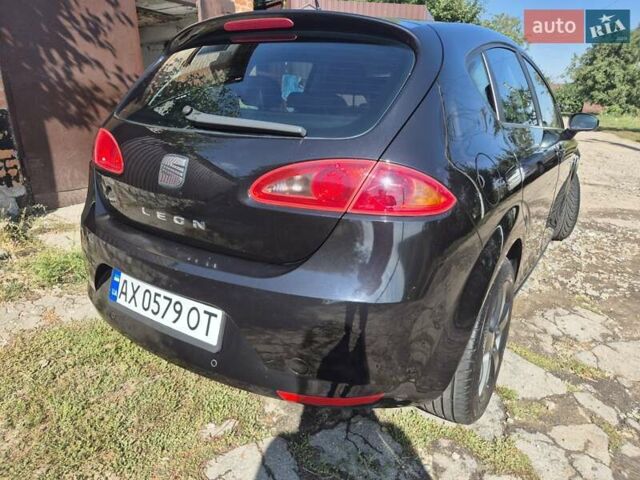 Сеат Леон 2007 в Харькове на Automoto.ua Черный Сеат Леон, объемом двигателя 1.6 л и пробегом 219 тыс. км за 5700 $, фото 5 на Automoto.ua
