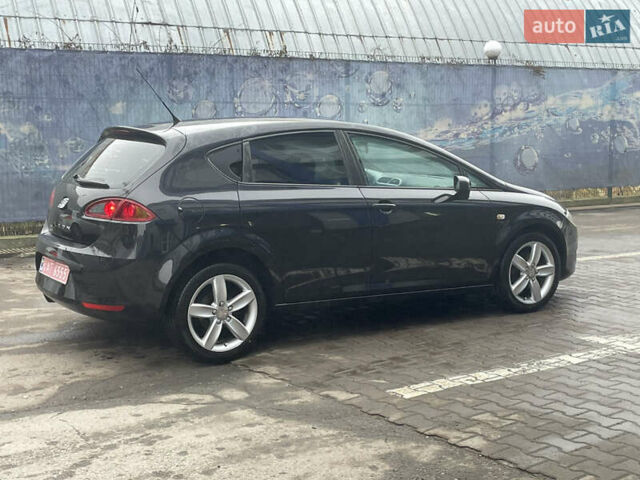 Чорний Сеат Leon, об'ємом двигуна 0 л та пробігом 205 тис. км за 6600 $, фото 2 на Automoto.ua